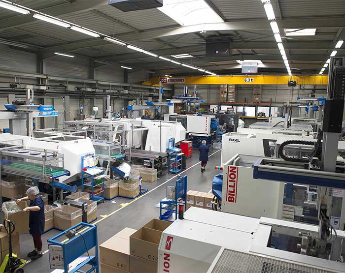 Die casting workshop and a plastics workshop in Oyonnax, France