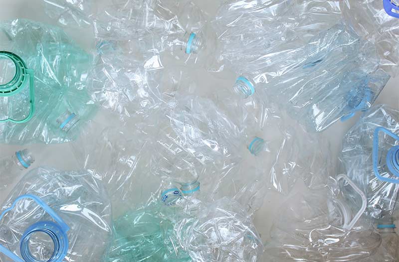 Objectif : 100 % de plastique recyclé d’ici 2025